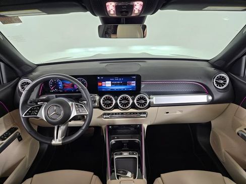 Certified 2026 Mercedes-Benz GLB 250 4MATIC image 24