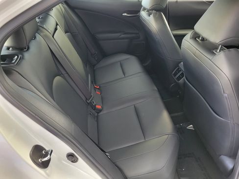 Used 2020 Lexus UX 200 w/ Premium Package FWD image 14