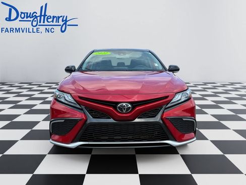 Used 2022 Toyota Camry XSE FWD image 8