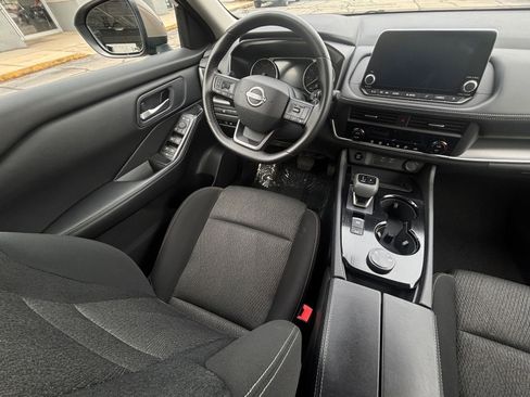Used 2025 Nissan Rogue SV AWD/4WD image 40