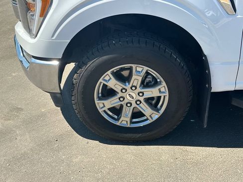 Used 2023 Ford F150 Lariat w/ FX4 Off-Road Package AWD/4WD image 11