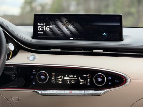 Used 2022 Genesis GV70 3.5T Sport w/ Sport Advanced Package image 47