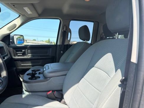 Used 2017 RAM 1500 ST w/ SXT Appearance Group AWD/4WD image 13