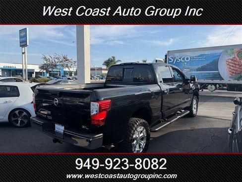 Used 2016 Nissan Titan SL image 3