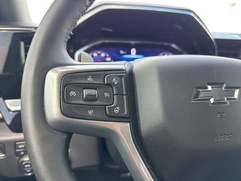 Used 2024 Chevrolet Silverado 1500 LT Trail Boss w/ Convenience Package II AWD/4WD image 17