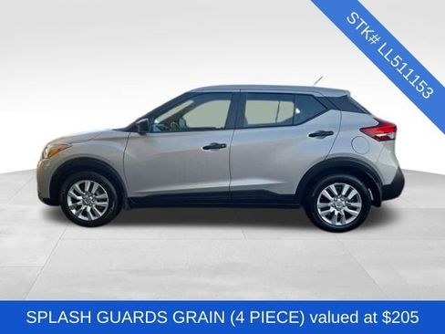 Used 2020 Nissan Kicks S image 4