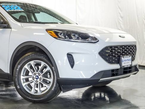 Used 2022 Ford Escape SE AWD/4WD image 3