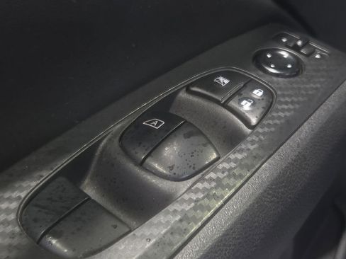 Used 2022 Nissan Altima 2.5 SV image 18