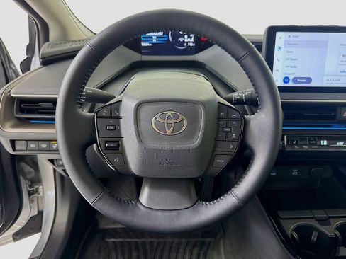 Used 2024 Toyota Prius XLE AWD/4WD image 12