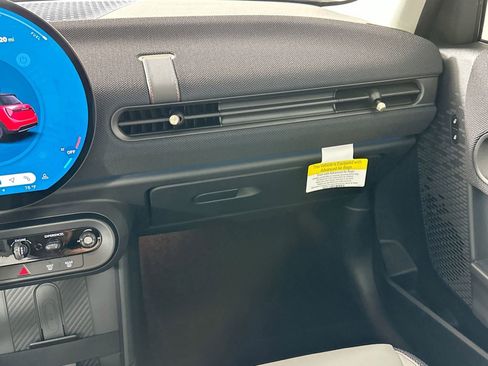 Certified 2025 MINI Cooper S image 23