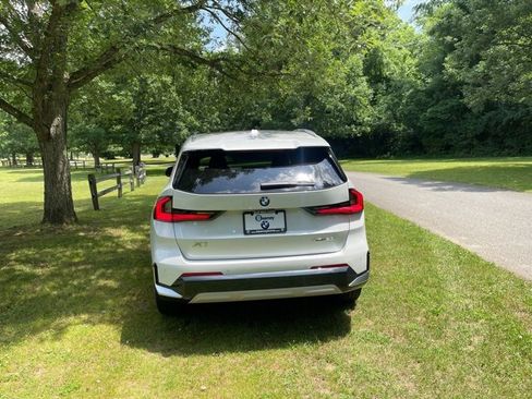 Used 2025 BMW X1 xDrive28i image 6