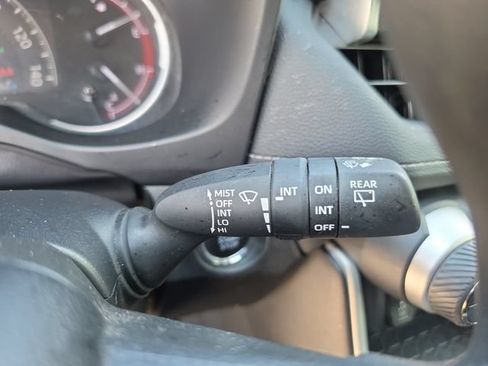 Used 2024 Toyota RAV4 XLE FWD image 23