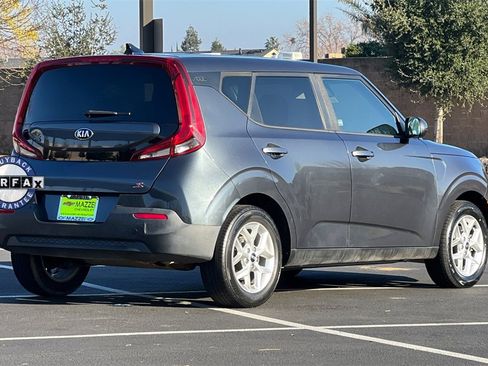 Used 2021 Kia Soul S image 10