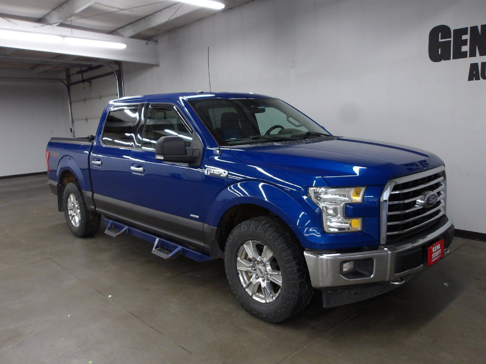 Used 2017 Ford F150 XLT w/ Equipment Group 302A Luxury AWD/4WD image 4