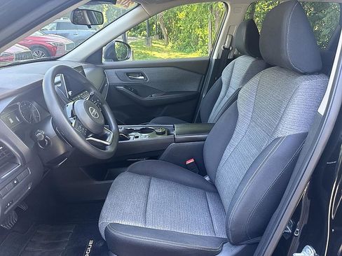 Used 2021 Nissan Rogue SV AWD/4WD image 11