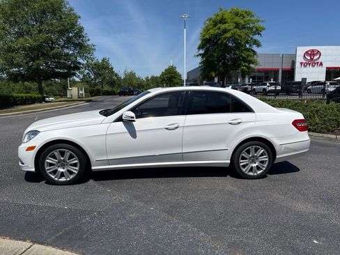 Used 2013 Mercedes-Benz E 350 Sedan image 3