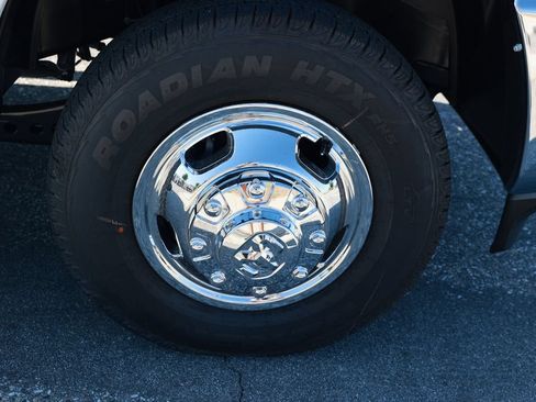 New 2026 RAM 3500 Tradesman AWD/4WD image 8