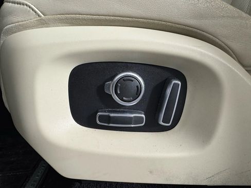 Used 2017 Land Rover Range Rover Sport HSE image 36