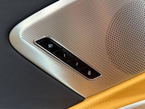 Used 2020 Chevrolet Corvette Stingray Preferred Cpe w/ 2LT Preferred Equipment Group RWD image 18