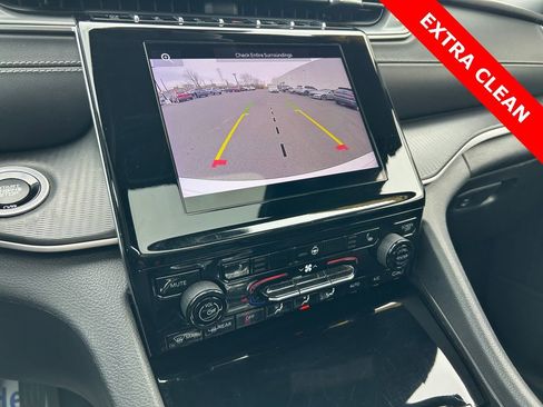 Used 2023 Jeep Grand Cherokee Altitude image 22