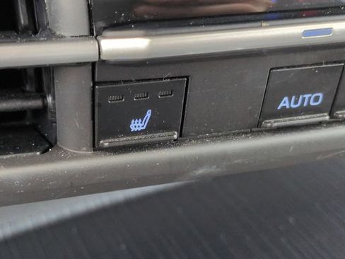 Certified 2024 Toyota Sienna XSE FWD image 24
