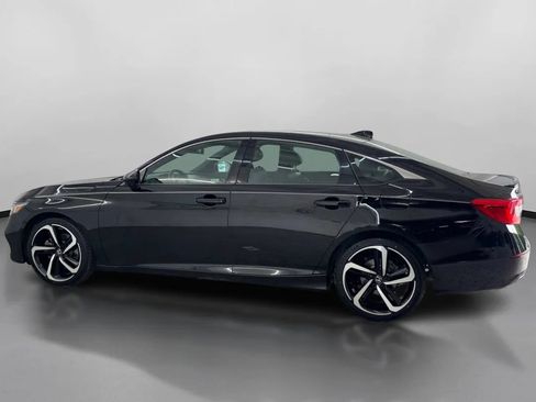 Used 2018 Honda Accord Sport image 5