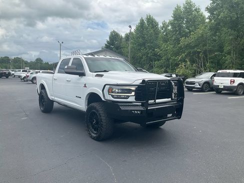 Used 2020 RAM 3500 Laramie AWD/4WD image 3