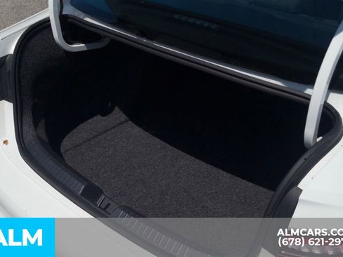 Used 2024 Volkswagen Jetta S image 9