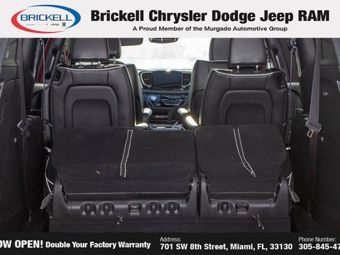 New 2026 Chrysler Pacifica Limited w/ S Appearance Package image 10