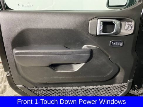 Used 2022 Jeep Wrangler Unlimited Sport AWD/4WD image 12
