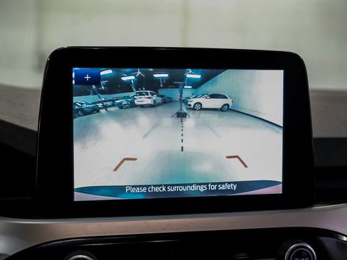 Used 2020 Ford Escape SE FWD image 21