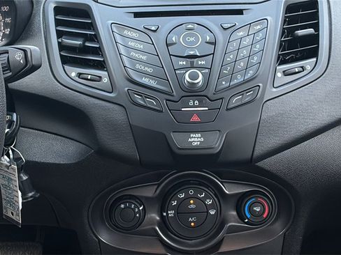 Used 2016 Ford Fiesta S image 19