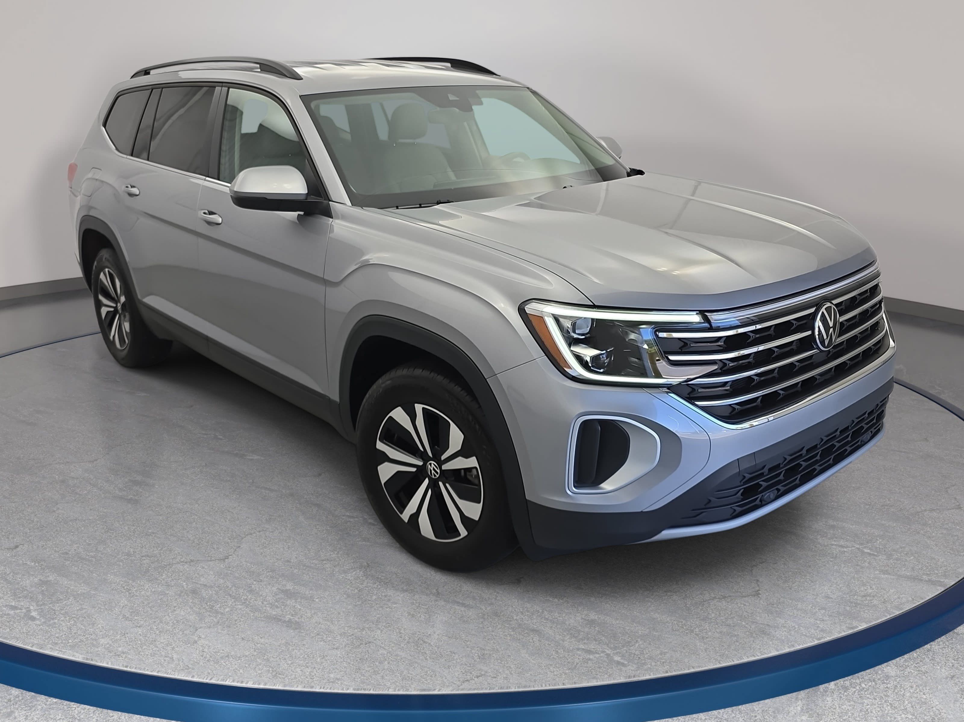 Used 2026 Volkswagen Atlas SE FWD image 3