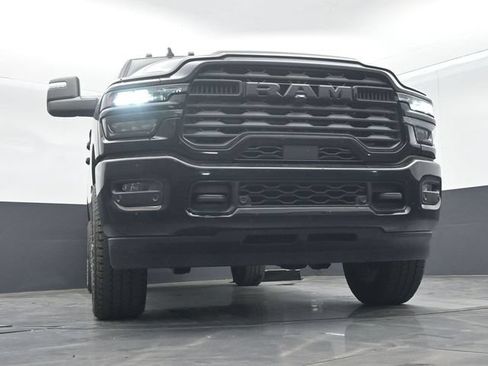 New 2026 RAM 2500 Big Horn AWD/4WD image 40