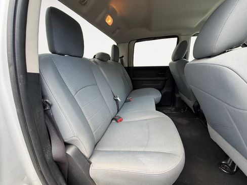 Used 2018 RAM 1500 Express w/ Express Value Package AWD/4WD image 15