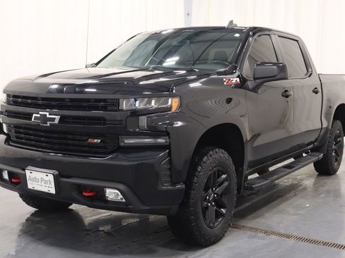Used 2021 Chevrolet Silverado 1500 LT Trail Boss image 6