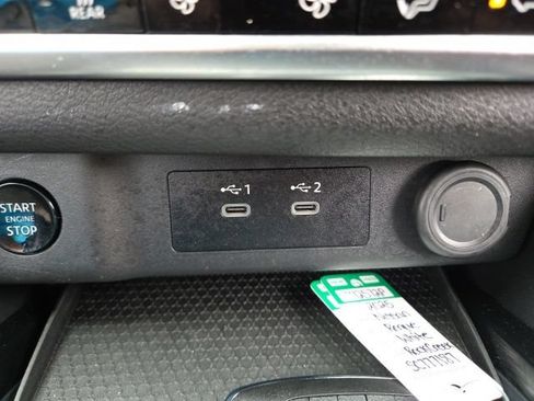 Used 2025 Nissan Rogue SV AWD/4WD image 15