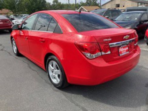 Used 2016 Chevrolet Cruze LT image 3