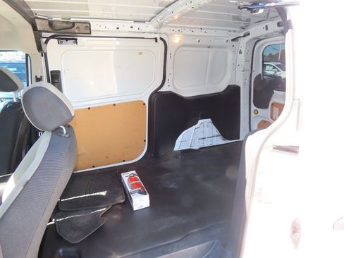 Used 2018 Ford Transit Connect XLT image 19