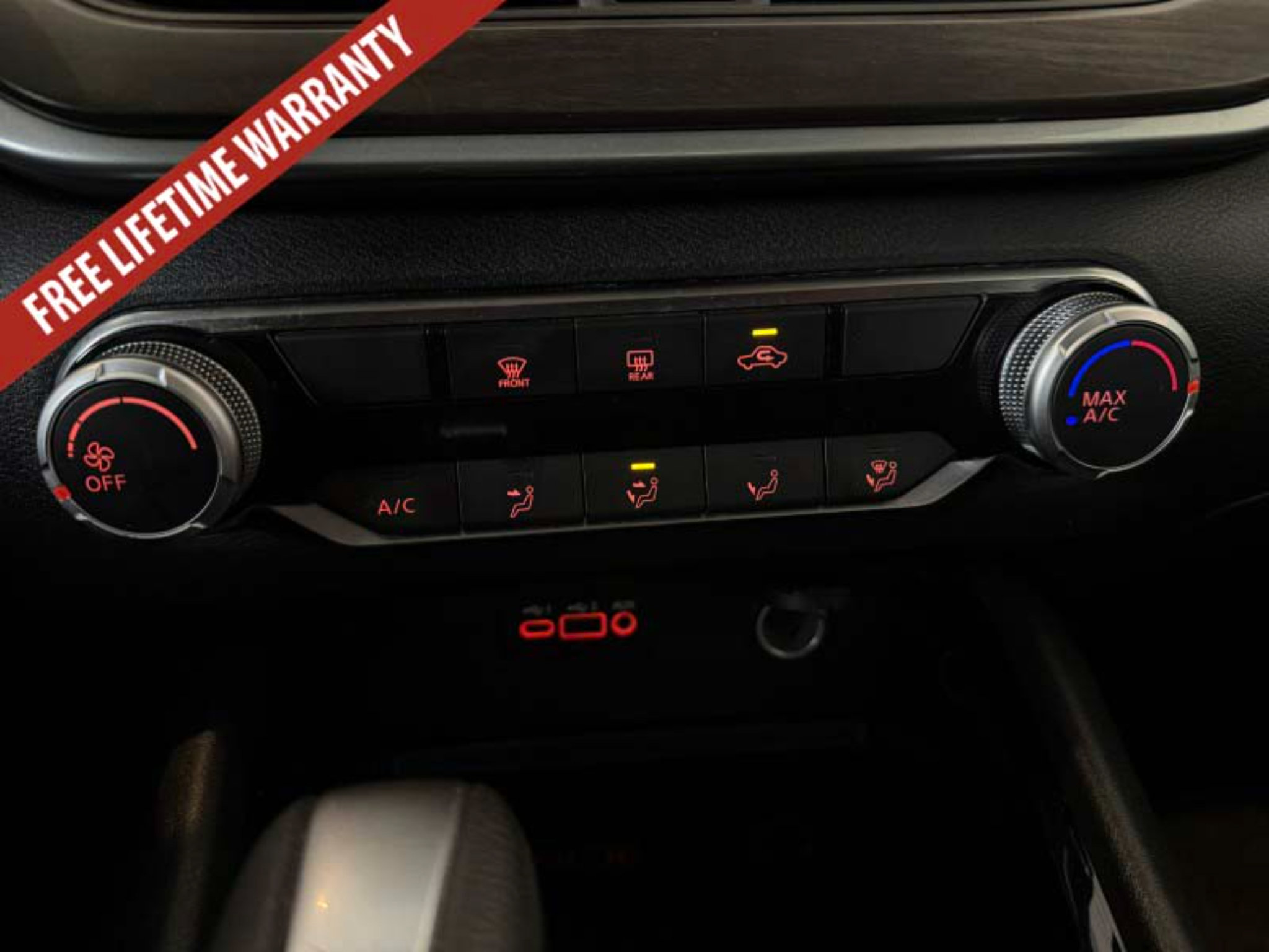 Used 2024 Nissan Altima 2.5 SV FWD image 34