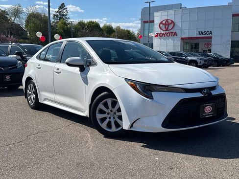 Used 2022 Toyota Corolla LE FWD image 1
