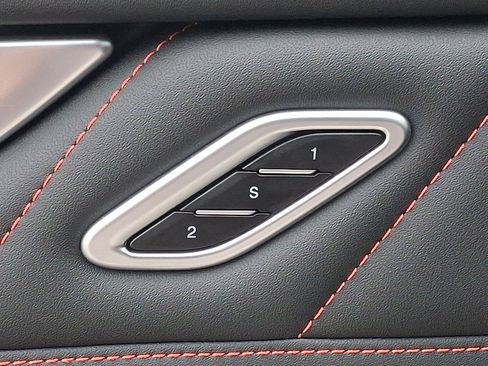 Used 2024 Maserati Levante GT Ultima AWD/4WD image 18