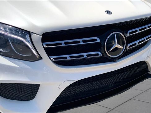 Used 2018 Mercedes-Benz GLS 550 4MATIC image 29