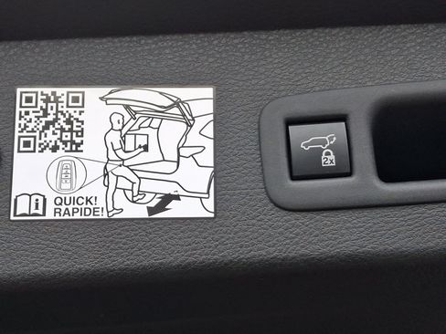 Certified 2024 Toyota Sienna Limited image 34