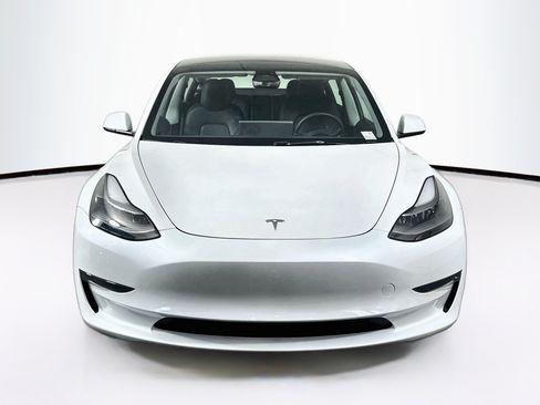Used 2023 Tesla Model 3 Standard Range RWD image 2