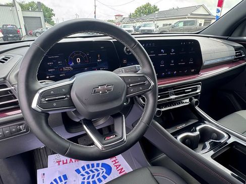 Used 2026 Chevrolet Traverse Z71 AWD/4WD image 25