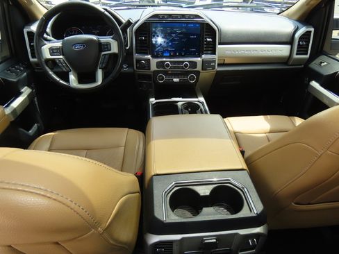 Used 2022 Ford F250 Lariat w/ Lariat Ultimate Package AWD/4WD image 24