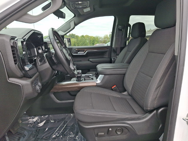 Certified 2024 Chevrolet Silverado 1500 RST w/ Z71 Off-Road Package AWD/4WD image 13