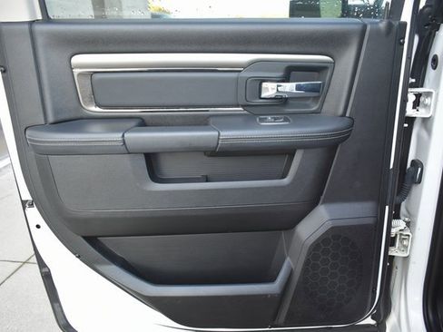 Used 2018 RAM 1500 Sport image 36