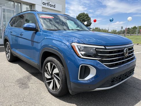 Certified 2026 Volkswagen Atlas SE AWD/4WD image 2